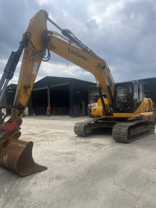 LiuGong 922E large excavator