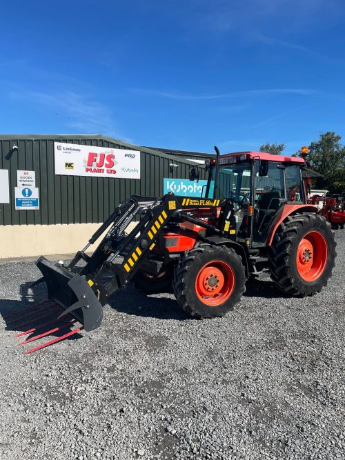 Kubota ME9000 Tractor