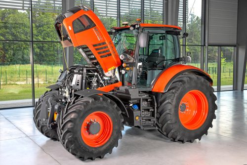 Kubota M7004 Premium Tractor